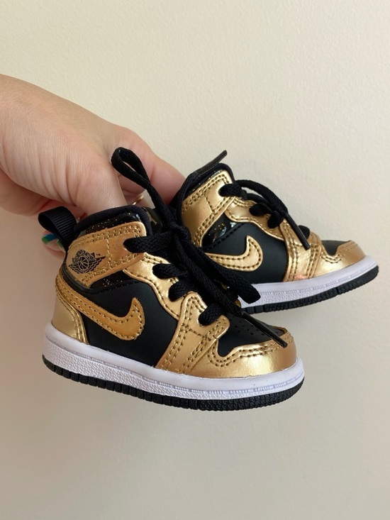 Nike Other - Nike Jordan Toddler 1 Mid SE Metallic Gold Black Infant size 2 NEW!